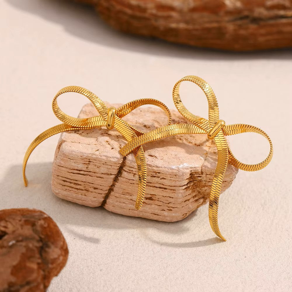 Ribbon Loop Earrings