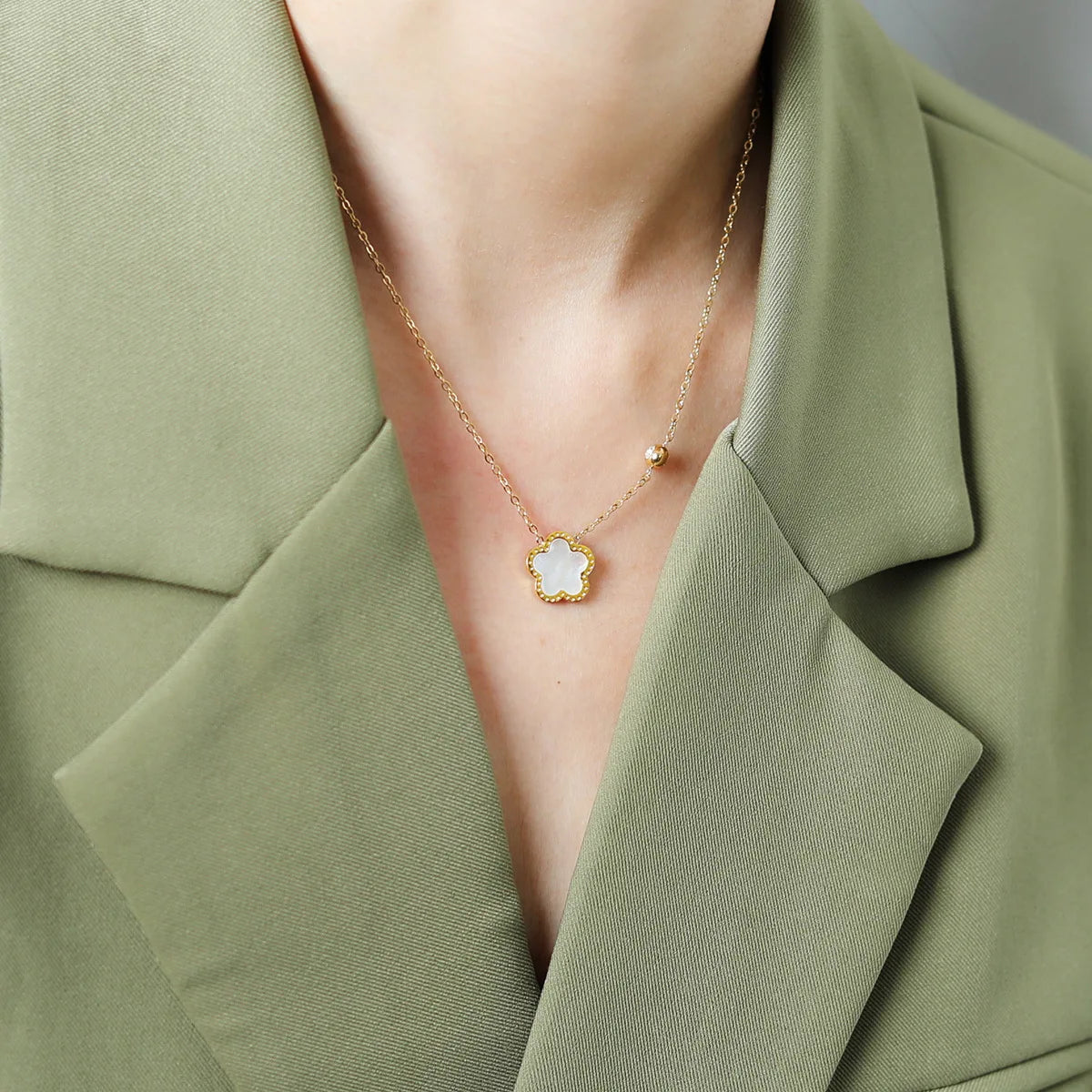 Lucky Bloom Pendant Necklace