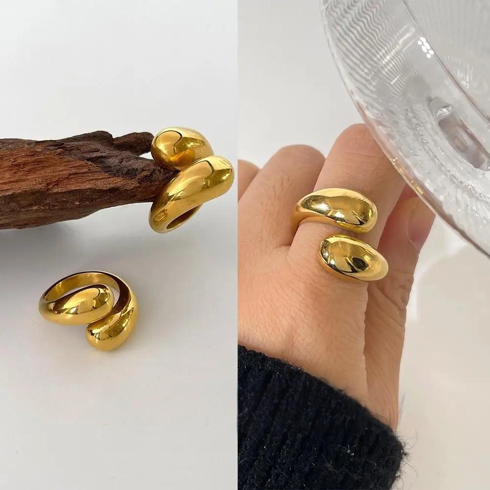 Sculpted Open Curve Ring