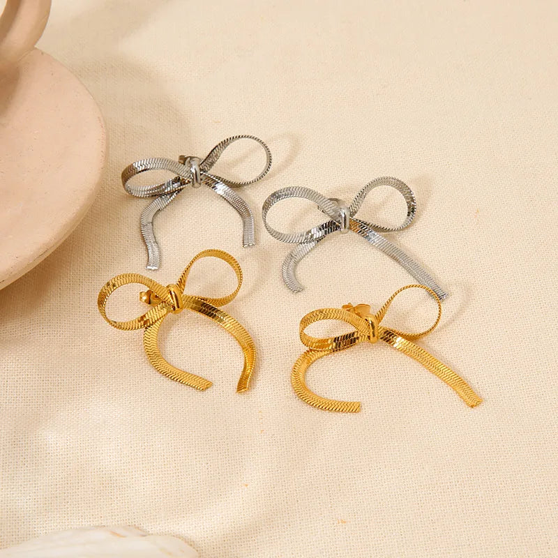 Ribbon Loop Earrings