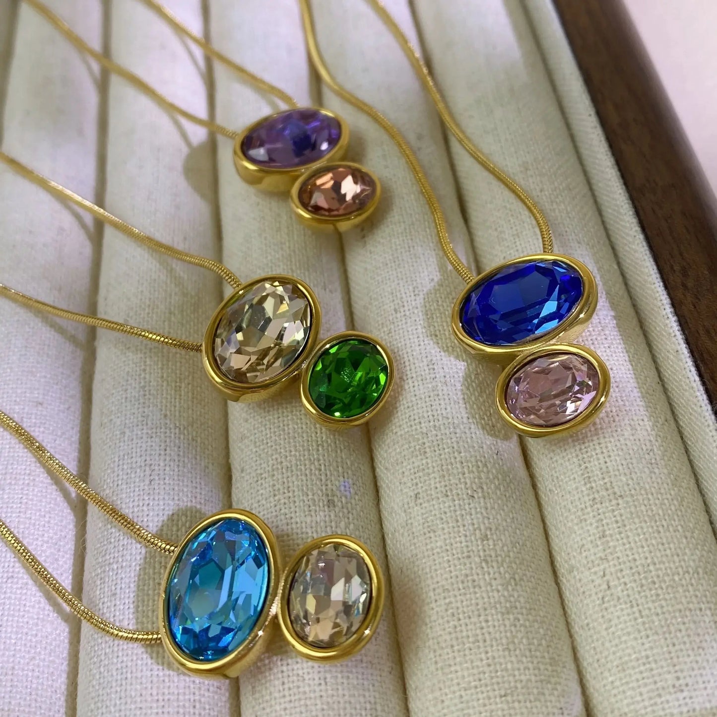 DuoGleam Pendant Necklace