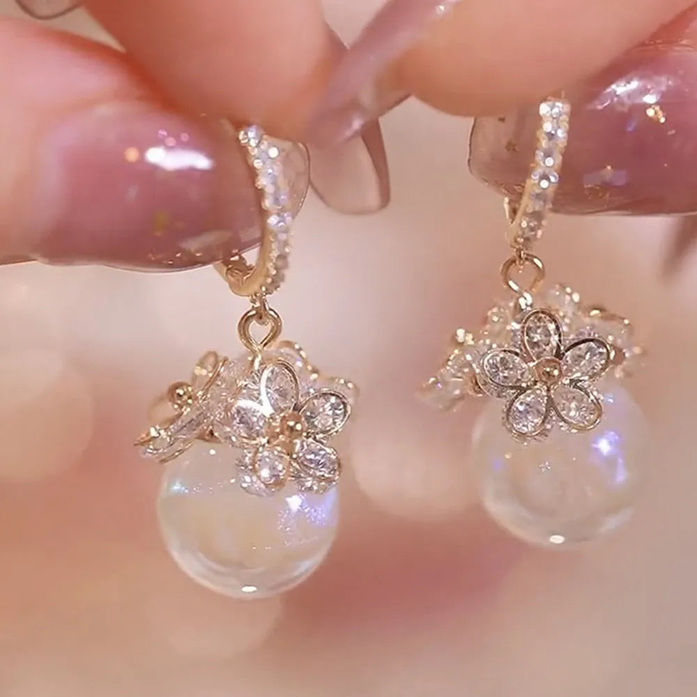 New Trend Simulation Pearl Flower Rhinestone Long Earrings for Women