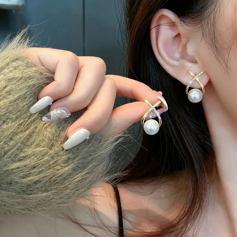 New Trend Simulation Pearl Flower Rhinestone Long Earrings for Women