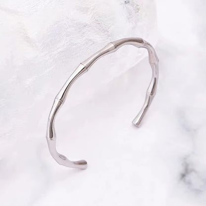 Bamboo Curve Bracelet