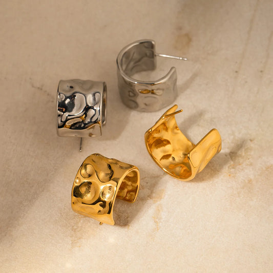 Bold Ripple Stud Earrings