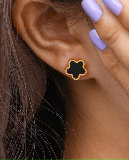 Lucky Bloom Pendant Earring