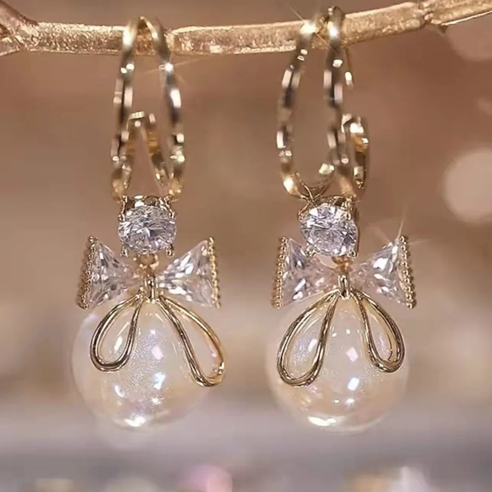 New Trend Simulation Pearl Flower Rhinestone Long Earrings for Women