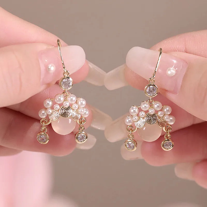 New Trend Simulation Pearl Flower Rhinestone Long Earrings for Women