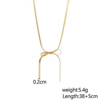 Ribbon Loop Necklace