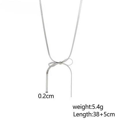 Ribbon Loop Necklace